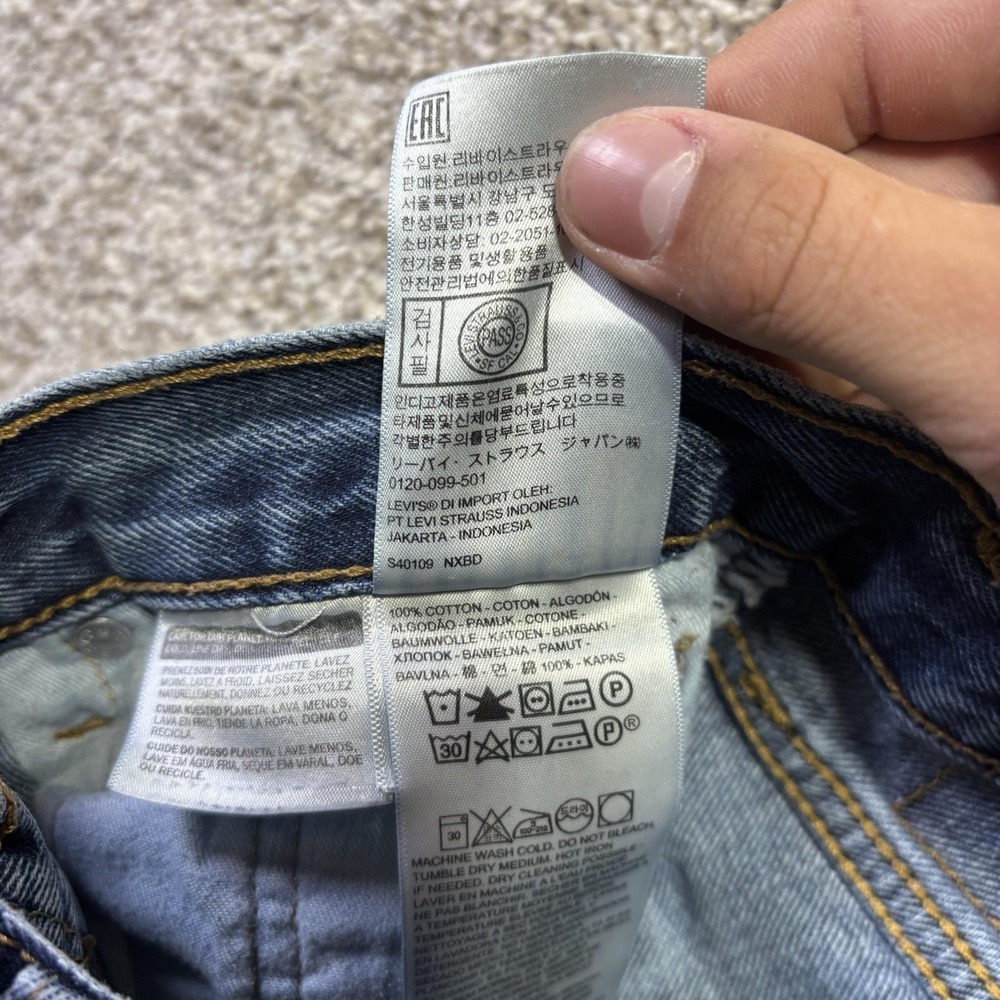Levis 505 Jeans Mens 30x30 Blue Medium Wash Straight Denim Distressed Pants - Picture 11 of 12